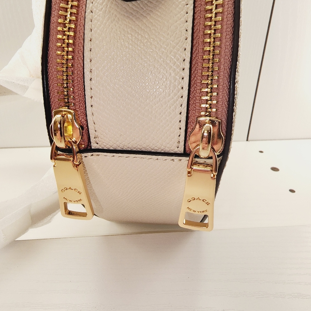 Coach Heart Crossbody In Signature Canvas With Heart Cherry Print New With Tags! - Picture 7 of 14